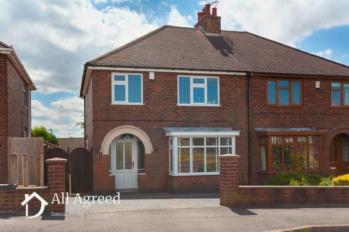 3 Bedroom Semi-Detached House To Rent In Peak Avenue, Riddings, DE55