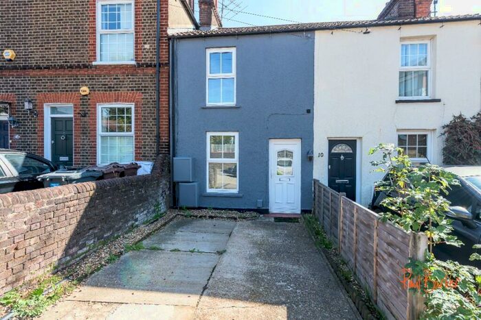 2 Bedroom Terraced House To Rent In Lattimore Road, St. Albans, Hertfordshire, AL1