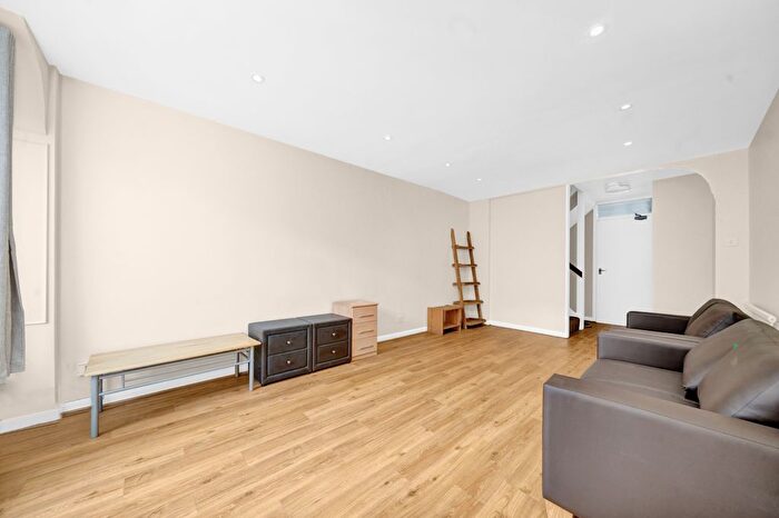 4 Bedroom Terraced House To Rent In Havelock Street, Kings Cross, N1