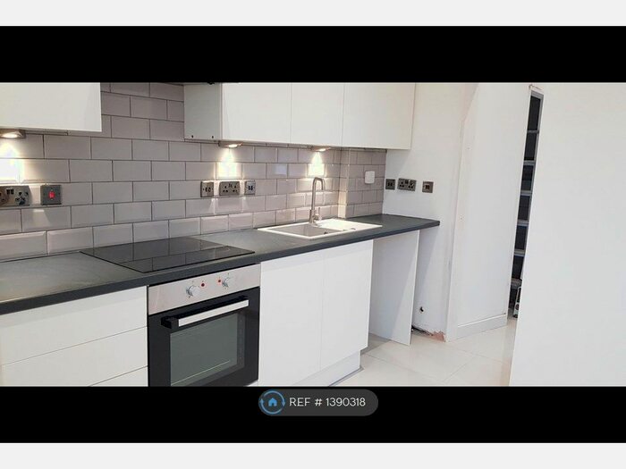 1 Bedroom Flat To Rent In Keyworth, Nottingham, NG12