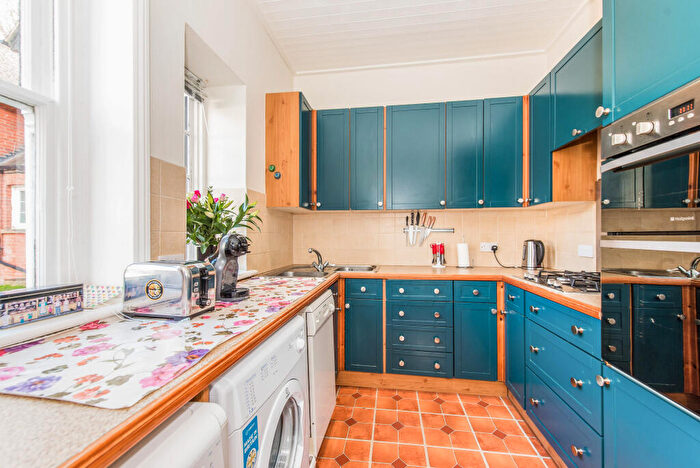 2 Bedroom Apartment To Rent In Guildford, GU1