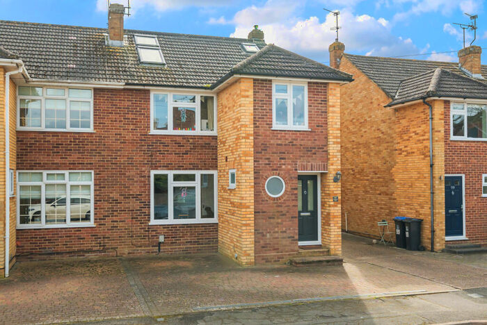 4 Bedroom Semi-Detached House For Sale In Fullerton Road, Byfleet, KT14