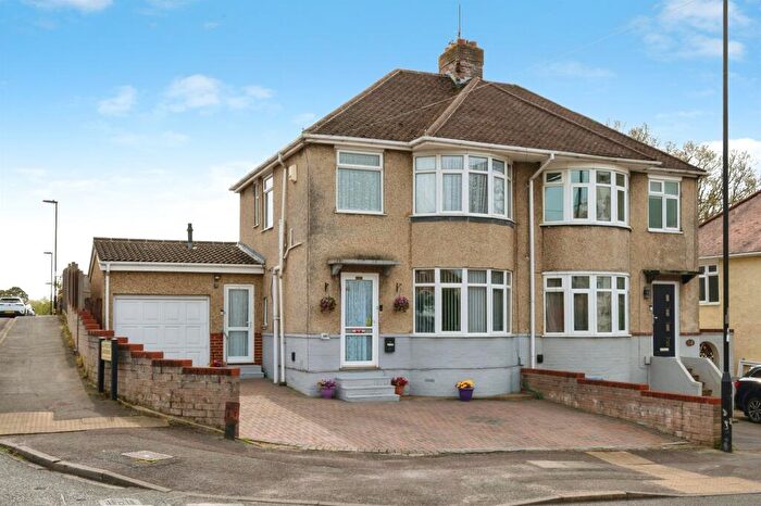 3 Bedroom Semi Detached House For Sale In Kathleen Road, Southampton, SO19
