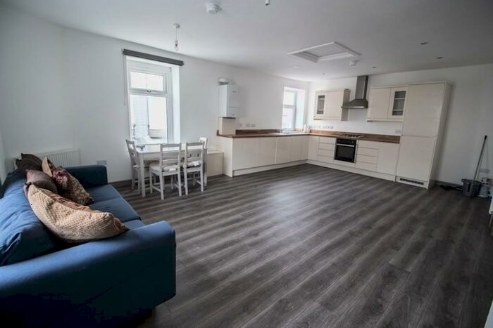 3 Bedroom Apartment To Rent In Cowbridge Road East, Canton, Cardiff, CF11