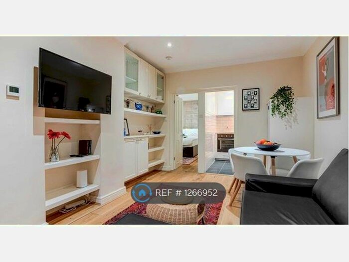 1 Bedroom Flat To Rent In Fletcher Buildings, London WC2B