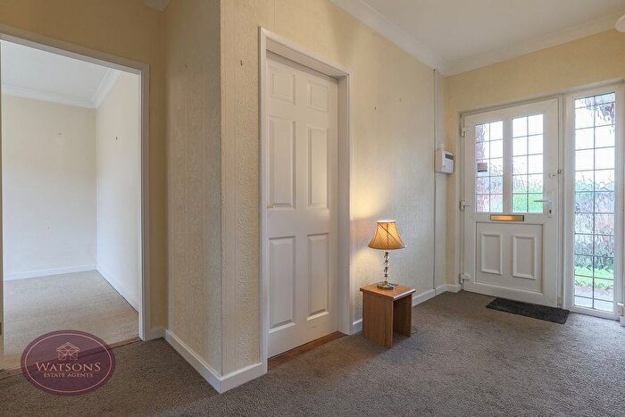 2 Bedroom Detached Bungalow For Sale In Prestwood Drive, Nottingham, NG8