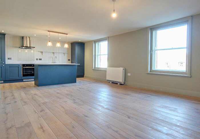 2 Bedroom Flat To Rent In Narrow Racket, Beverley, HU17