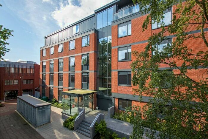 2 Bedroom Flat To Rent In Southernhay East, Exeter EX1