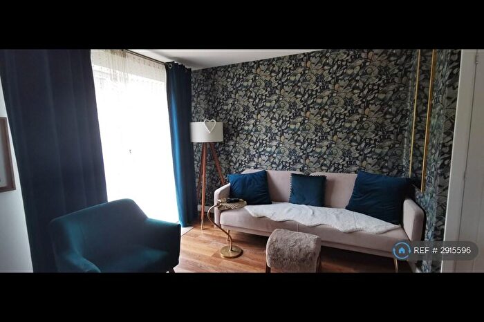 3 Bedroom Semi-Detached House To Rent In Hurricane Close, Attleborough, NR17