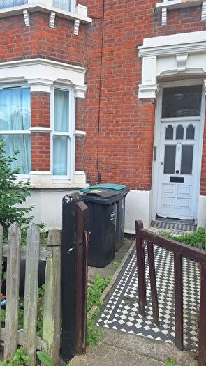 1 Bedroom Flat To Rent In Chester Road, London, N17
