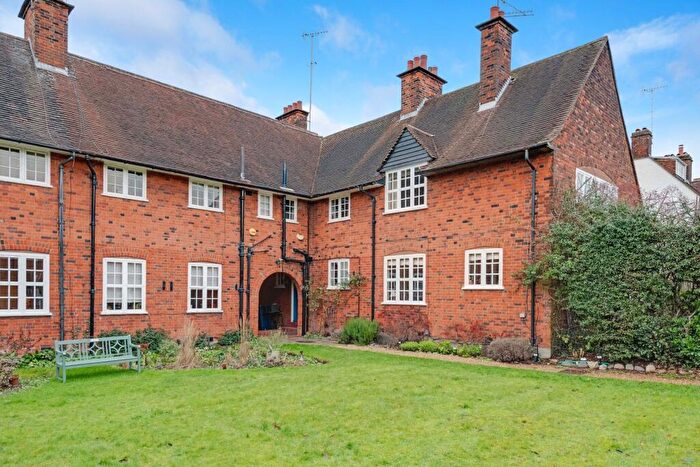 4 Bedroom Terraced House For Sale In Temple Fortune Hill, London, NW11