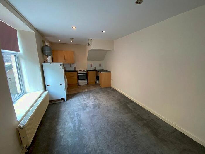 1 Bedroom Flat To Rent In Tylacelyn Road Penygraig -, Penygraig, CF40