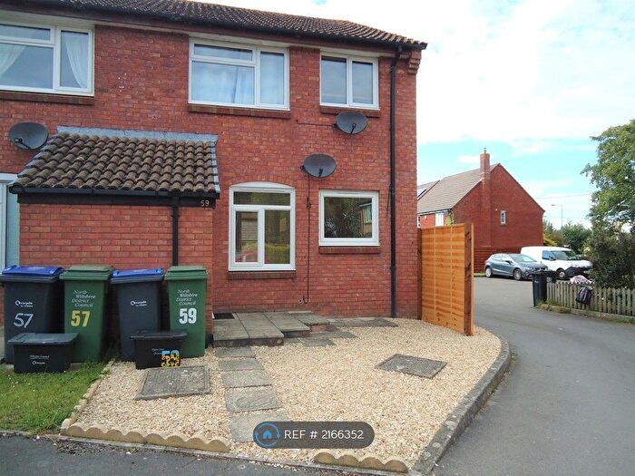 1 Bedroom Flat To Rent In Pewsham, Chippenham, SN15