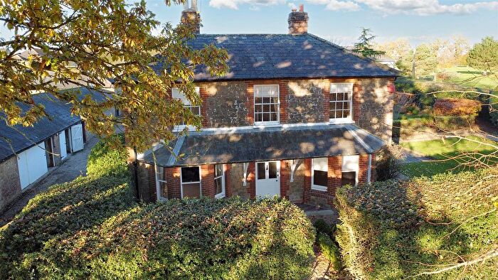 6 Bedroom Detached House To Rent In School Lane, Shipbourne, Tonbridge, TN11