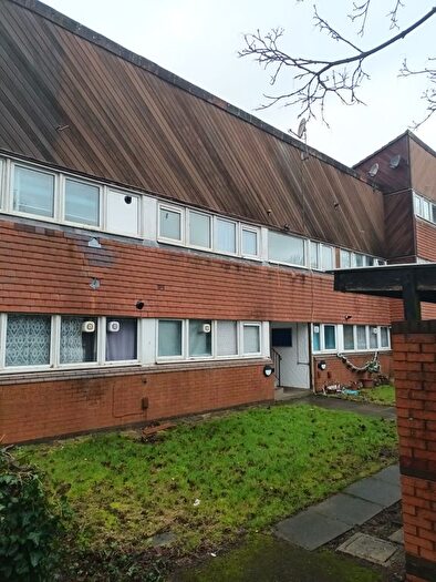 2 Bedroom Flat To Rent In Weavers Hill, Milton Keynes, MK11