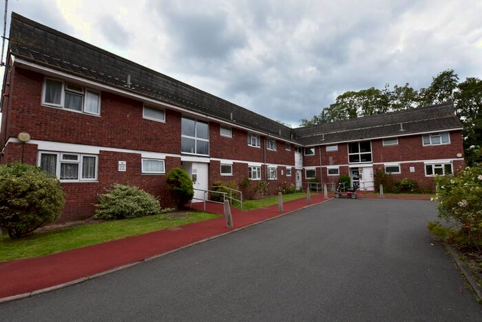 1 Bedroom Studio To Rent In Mervyn Stockwood House, Bishops Close, Eltham, SE9