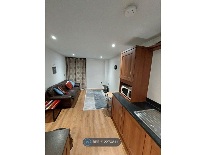 1 Bedroom Flat To Rent In Fitzwilliam House, Sheffield, S1