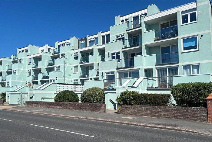 2 Bedroom Apartment For Sale In Promenade Court, Lee-On-The-Solent, PO13