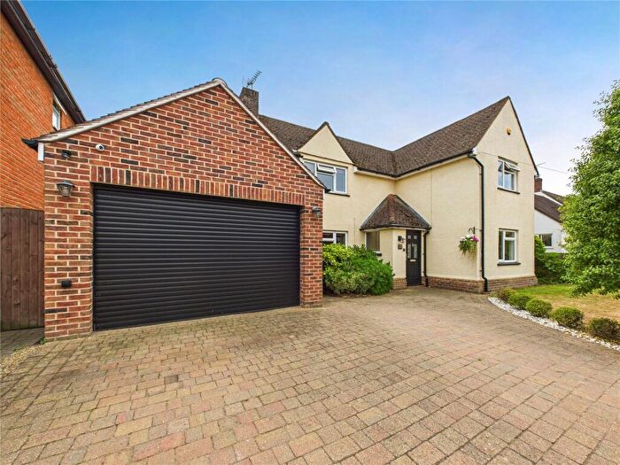 4 Bedroom Detached House For Sale In De Vere Road, Colchester, Essex, CO3