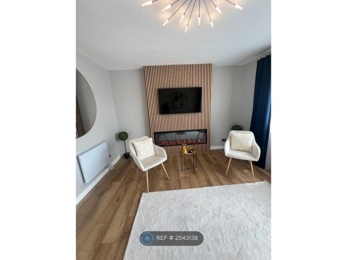 2 Bedroom Flat To Rent In Guildford Road, Farnham, GU9