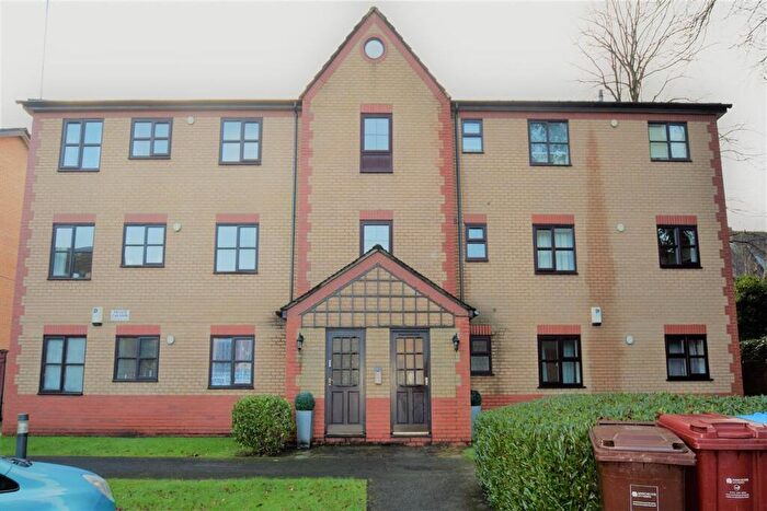 2 Bedroom Apartment To Rent In Raleigh Close, Manchester, M20