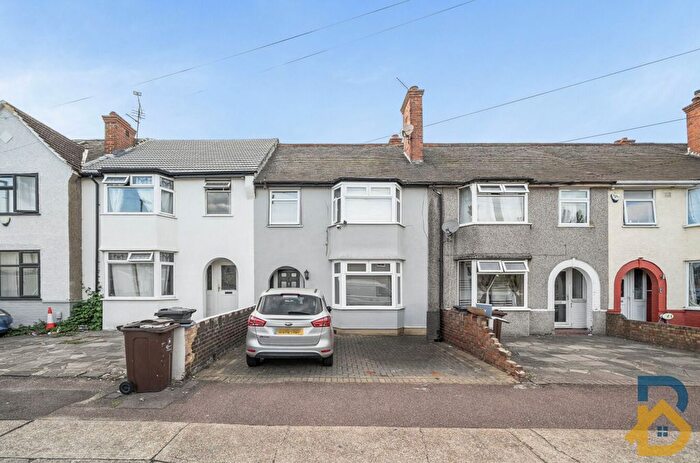 3 Bedroom Terraced House For Sale In Crosby Road, Dagenham, RM10