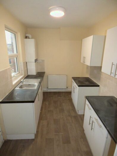 2 Bedroom Flat To Rent In Newton Street, Gateshead, NE8