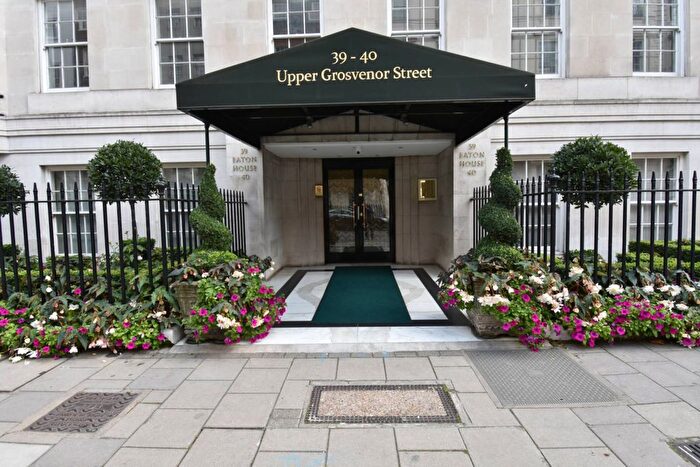 3 Bedroom Flat To Rent In Upper Grosvenor Street, Mayfair, W1K