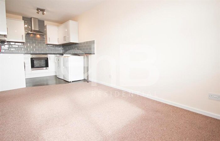 1 Bedroom Flat To Rent In Governors Court, Landor Road, Warwick, CV34