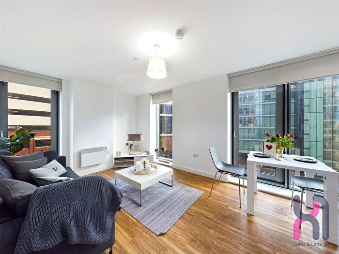 2 Bedroom Flat To Rent In Media City, Michigan Point Tower A, Michigan Avenue, Salford, M50