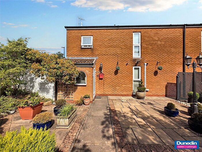 3 Bedroom Semi-Detached House For Sale In Lysander Road, Rubery, Frankley, Birmingham, B45
