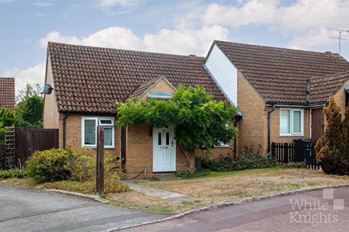 2 Bedroom Semi-Detached Bungalow For Sale In Faygate Way, Lower Earley, Reading, Berkshire, RG6