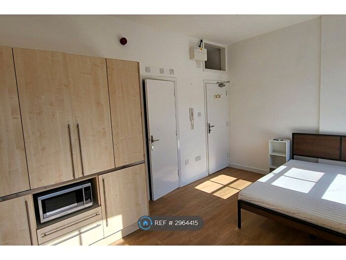 Studio To Rent In Rufford Street, London, N1