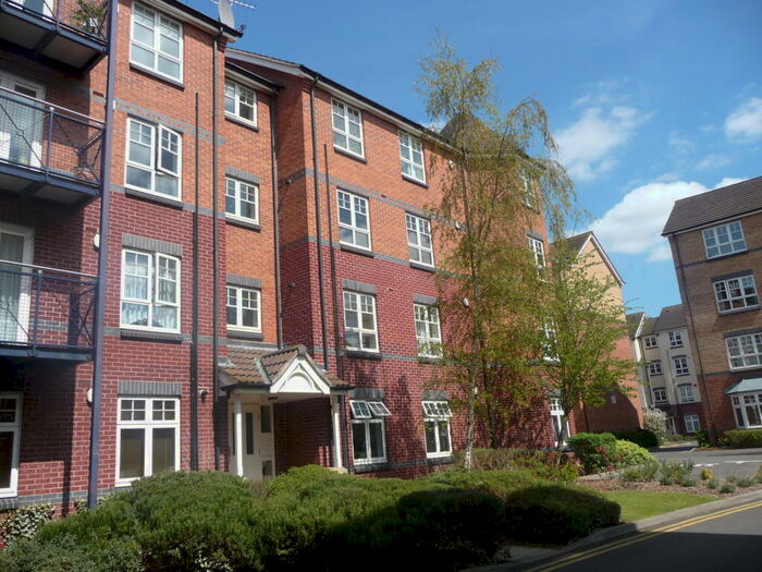 3 Bedroom Apartment To Rent In Beckets View, Northampton, NN1
