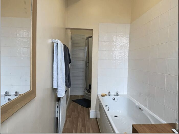 4 Bedroom Terraced House To Rent In Portland Street - Bed, LN5