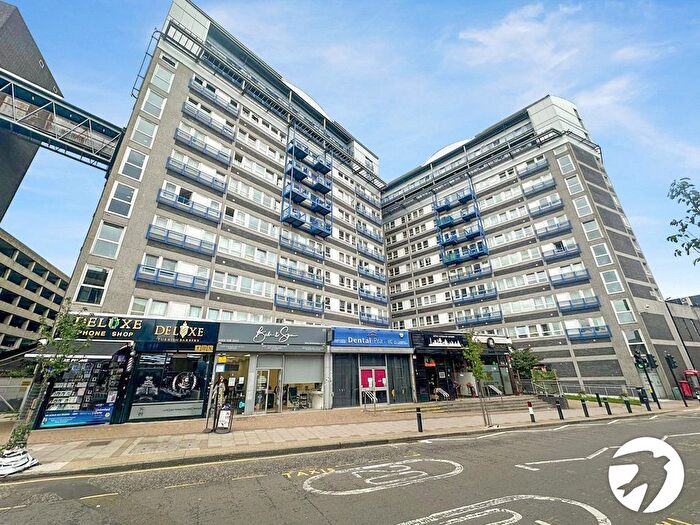 2 Bedroom Flat To Rent In Calderwood Street, London, SE18