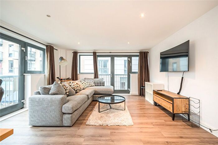 2 Bedroom Flat To Rent In Wood Wharf Apartments, Horseferry Place, London, SE10