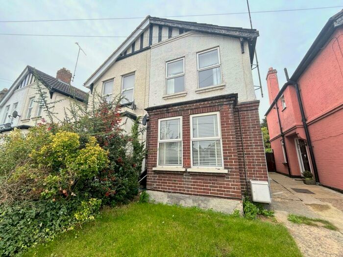 3 Bedroom Semi-Detached House To Rent In Wherstead Road, Ipswich, IP2