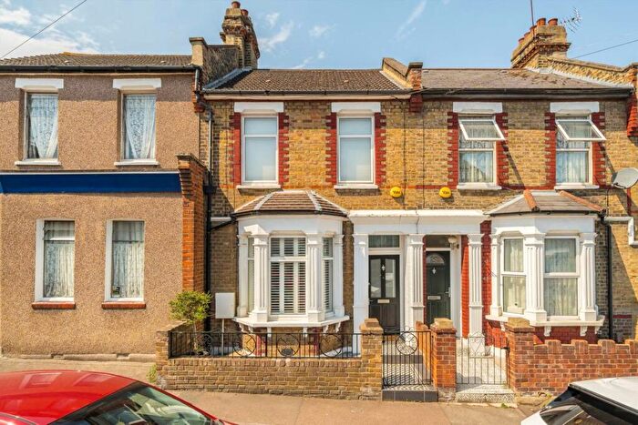 3 Bedroom Terraced House For Sale In Rathmore Road, Charlton, SE7