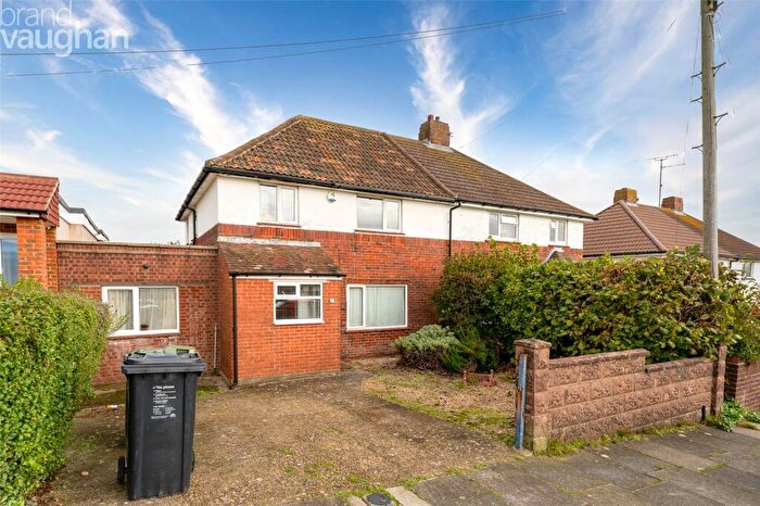 5 Bedroom Semi Detached House To Rent In Roundway, Brighton, BN1