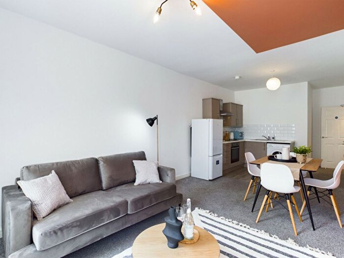 2 Bedroom Flat To Rent In Kensington, Liverpool, L7