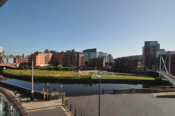 2 Bedroom Apartment To Rent In Magellan House, Clarence Dock, Leeds, West Yorkshire, LS10
