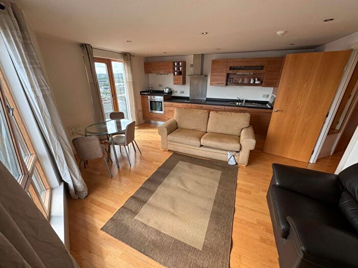 1 Bedroom Property To Rent In Mcclintock House, Leeds, LS10