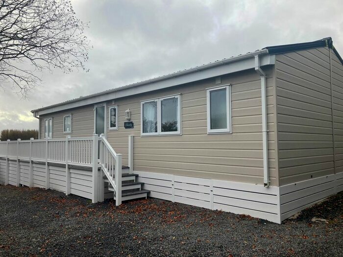2 Bedroom Lodge For Sale In Tarbolton, Ayrshire, KA5