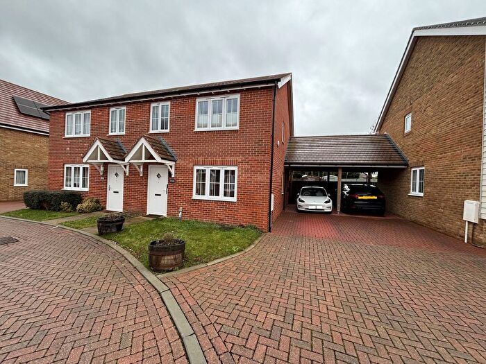 3 Bedroom Semi Detached House For Sale In Staplehurst, Kent, TN12