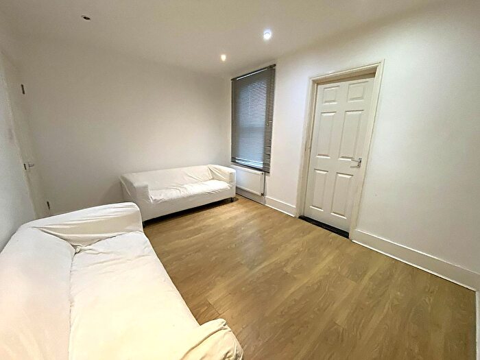 3 Bedroom Terraced House To Rent In Grove Terrace, Canterbury, CT1