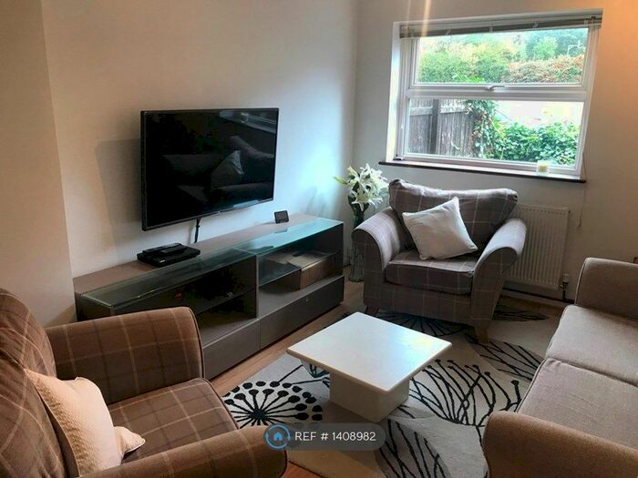1 Bedroom Flat To Rent In Quayside, Newcastle Upon Tyne, NE6