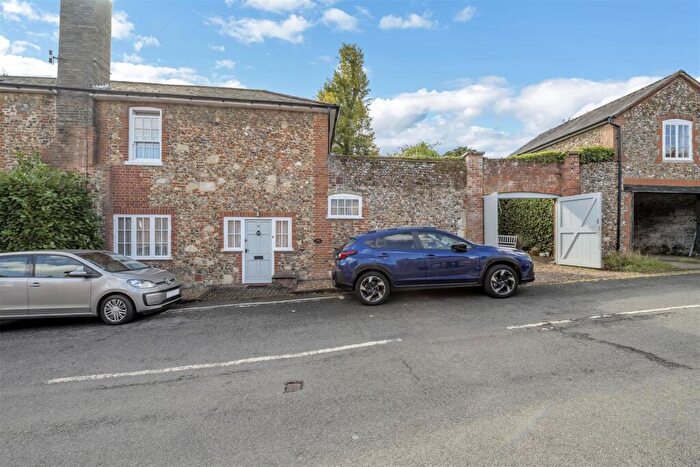3 Bedroom Cottage For Sale In Beech Rise, Bury St. Edmunds, IP33