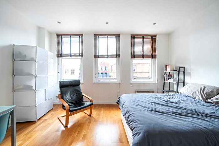 Flat To Rent In Hampstead High Street, London, NW3