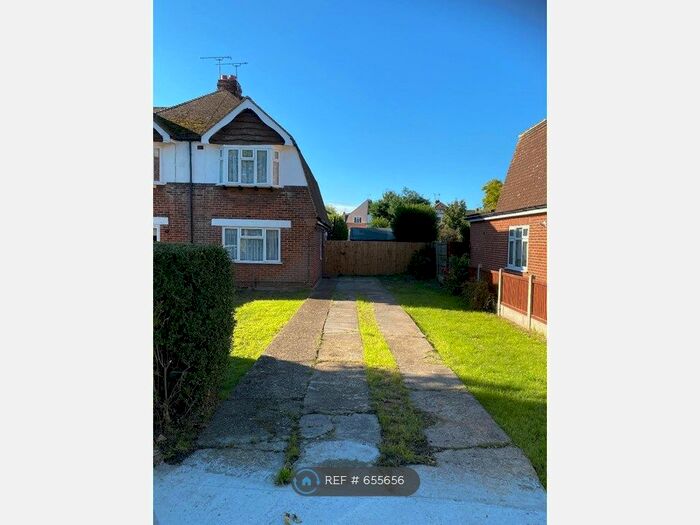 2 Bedroom Semi-Detached House To Rent In Tudor Grove, Rainham Kent, ME8